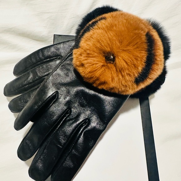100% Authentic Beautiful Leather Vintage Gucci Gloves 🧤 - Picture 3 of 6